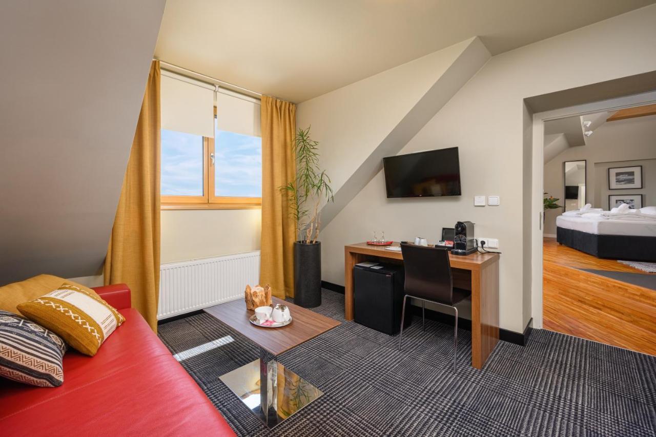 Hotel Premier- Adults Only Bedrichov  Ngoại thất bức ảnh